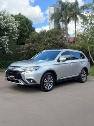 MITSUBISHI OUTLANDER 3.0 MIVEC V6 GASOLINA HPE-S AWD AUTOMÁTICO MITSUBISHI OUTLANDER 3.0 MIVEC V6 GASOLINA HPE-S AWD AUTOMÁTICO